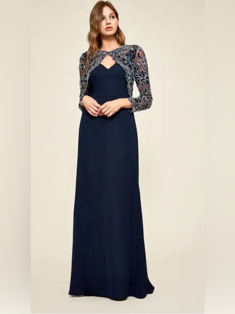 Nwt Tadashi Shoji Darya Embroidered crepe Navy Gown Sz 8
